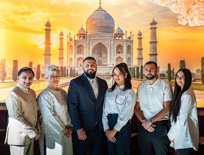 Royal Tandoor: Team & Familie